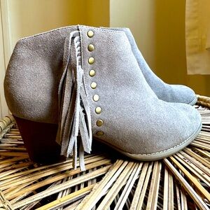 Vionic Tan Faros Suede Ankle Boots with Fringe and Stud Details | Size 8.5